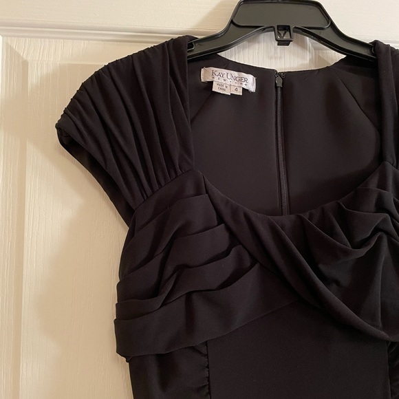 KAY UNGER Ruched Cap Sleeve Black Dress - Picture 6 of 13